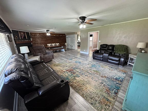 3rd image of 704 Gibner Dr