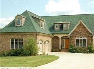 6190 Barrington Oaks Dr, Clemmons, NC 27012