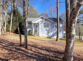 162 Elk Grove Dr, Auburn, GA