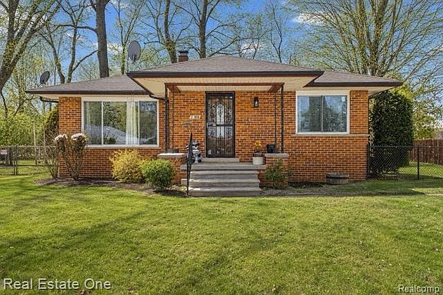 1st image of 23835 Audrey Ave