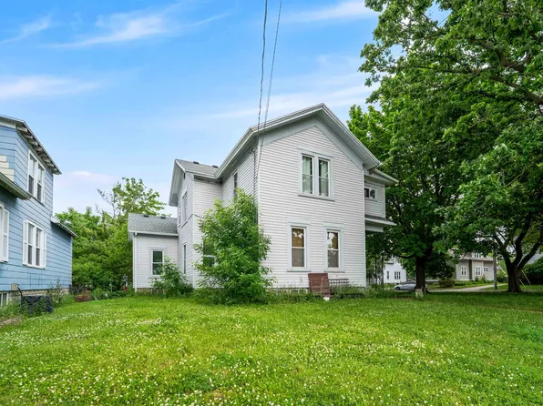 710 Ceape Ave, Oshkosh, WI 54901