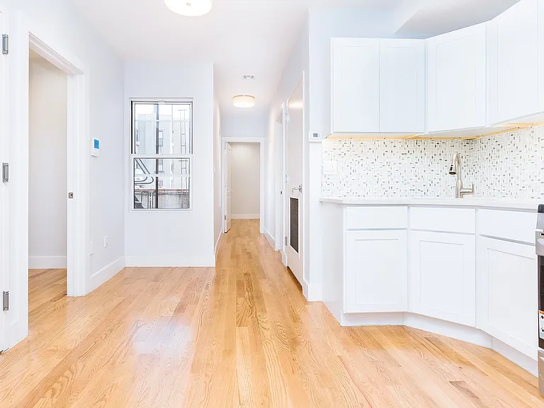 128 India St #3 — Photo 5