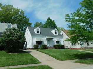 21507 Raymond St, Maple Heights, OH 44137