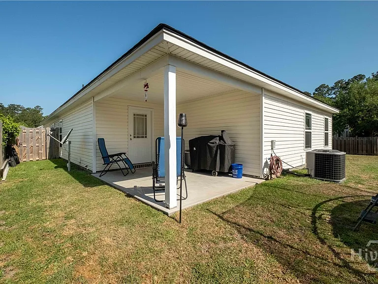17 Raintree Way — Photo 38