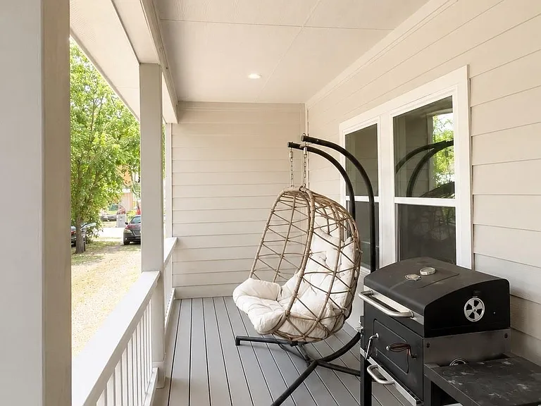 7047 Avenue E #B — Photo 15