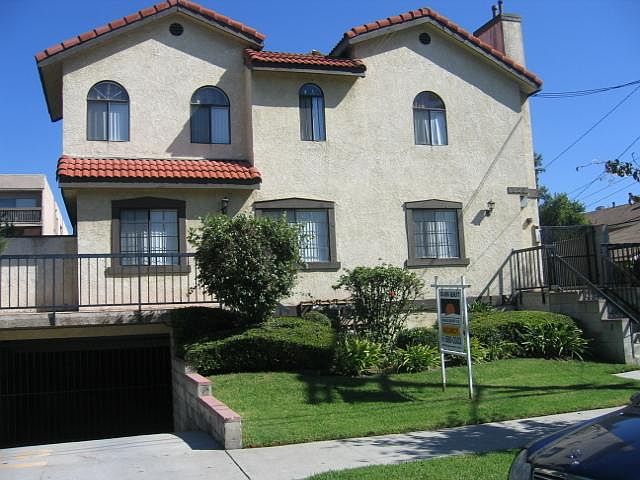 1st image of 320 N Belmont St APT 8