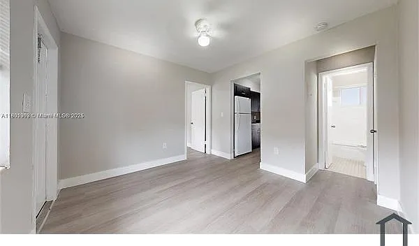 891 SW 5th St #4 — Photo 20