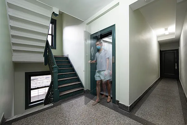 Rented by R New York | media 14