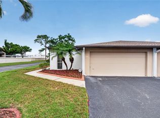 3501 N Village Ct, Sarasota, FL 34231