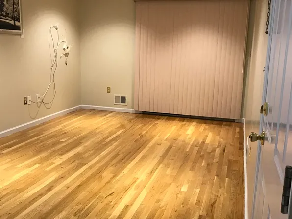 165 Grant Avenue image 4 of 13