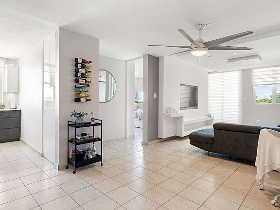 3rd image of Condominio Puerta Del Sol #317
