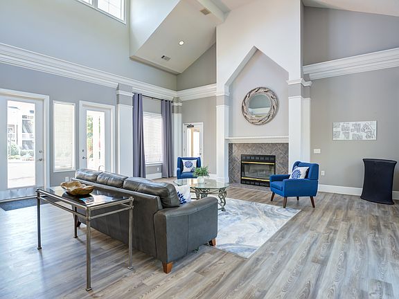 3rd image of 7300 Southwind Dr #7331-103