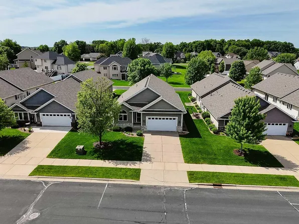 1506 3rd St SE, New Prague, MN 56071