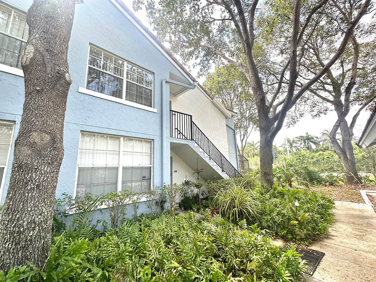 Building Photo - 3131 Clint Moore Rd #208