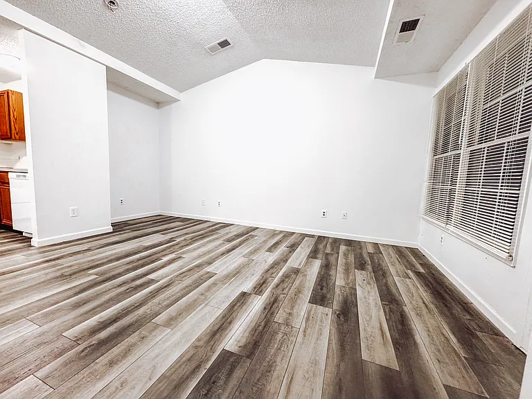 1703 N. 3rd St. Apartments — Photo 15