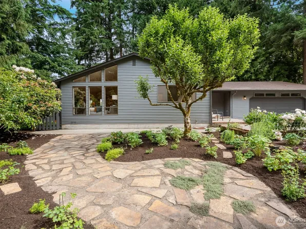 6114 218th Street SE, Woodinville, WA 98072