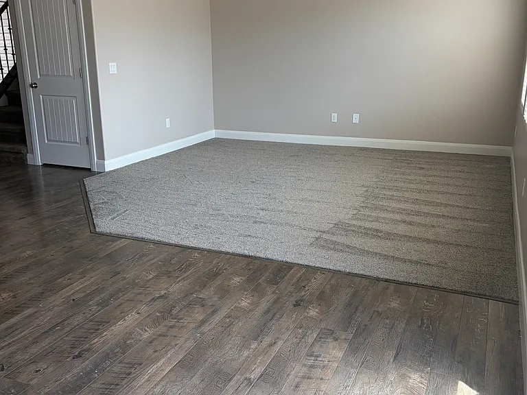 2710 N Clark Pkwy — Photo 4