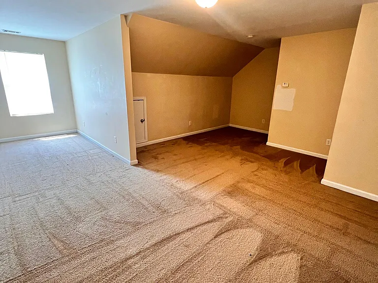 302 Village Dr #302 — Photo 12