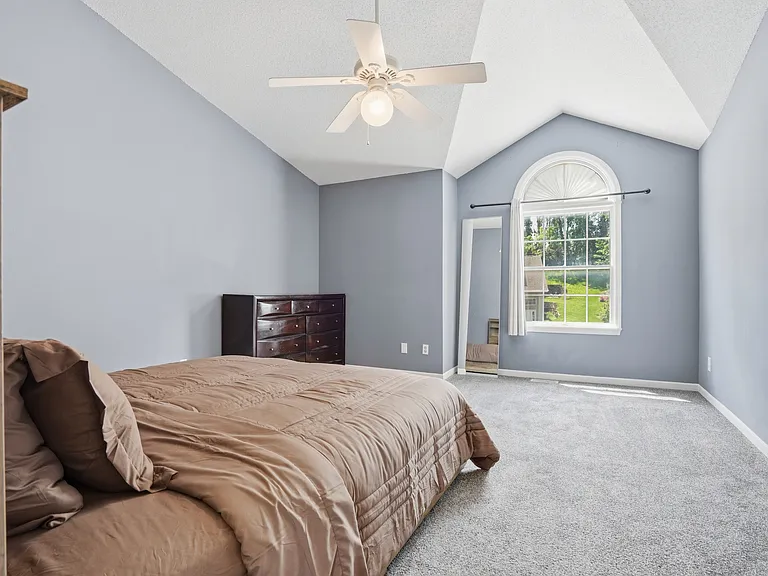 2415 Catskill Ct — Photo 19