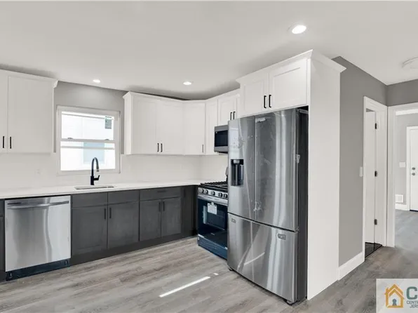 12 Holmes Ave, South River, NJ 08882