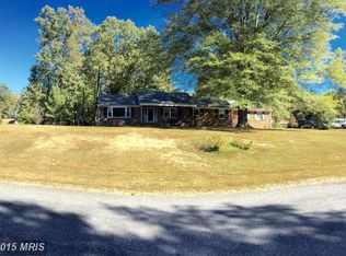 18336 White Pine Dr, Milford, VA 22514