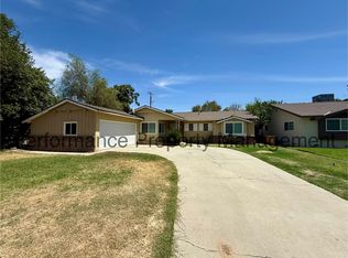 14 Suzanne St, Bakersfield, CA 93309
