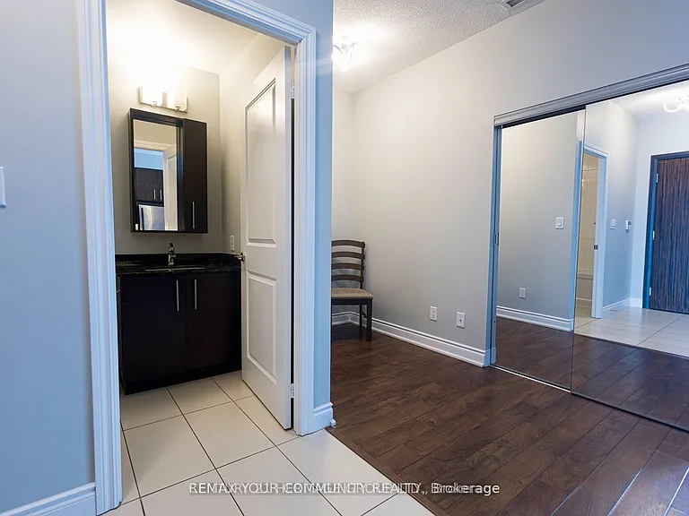 325 S Park Rd #1210 — Photo 12