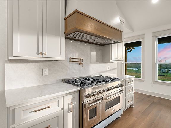 3rd image of 260 Willow Moon Ranch Rd