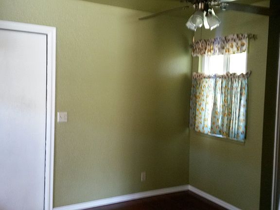 5th image of 37630 Millbrook Ln