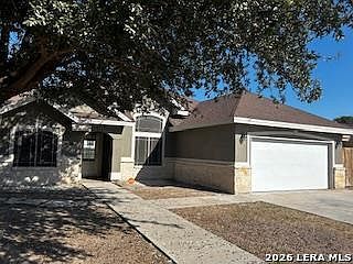 1st image of 135 Alazan Dr