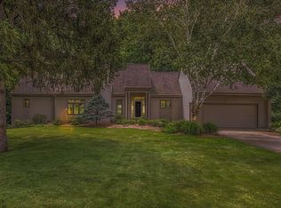 7900 Woodville Dr SE, Alto, MI 49302