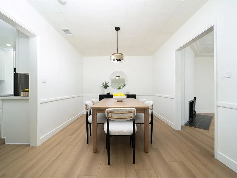 1026 La Presa Dr — Photo 13