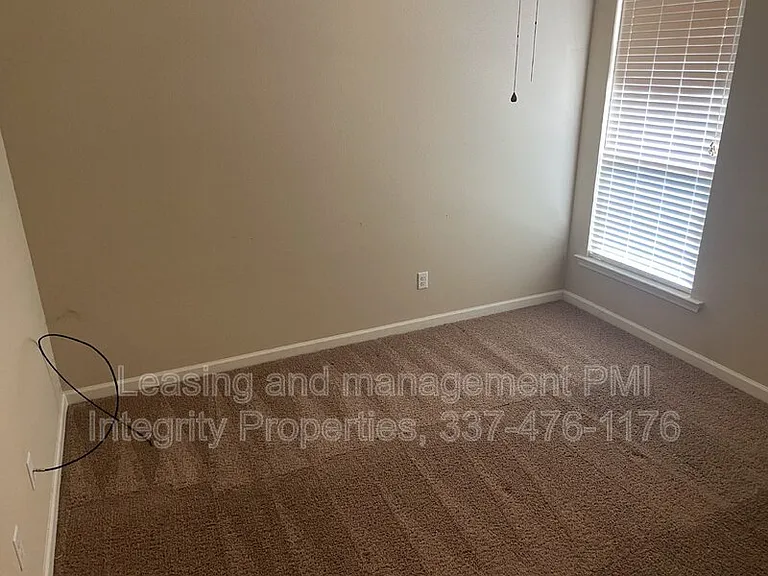115 Northpointe Dr — Photo 11