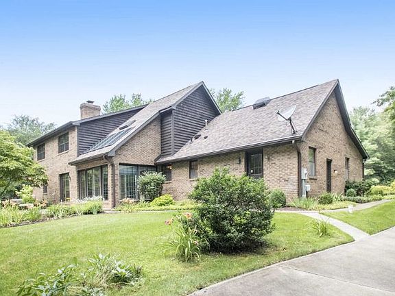 3rd image of 20660 Windrush Ct