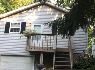 89 Morningside Dr, Akron, OH 44303
