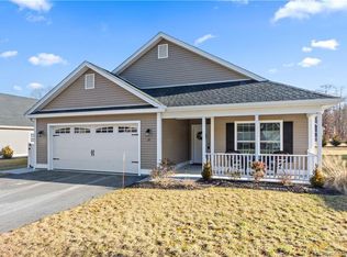 10 Henry Dr #10, Moosup, CT 06354