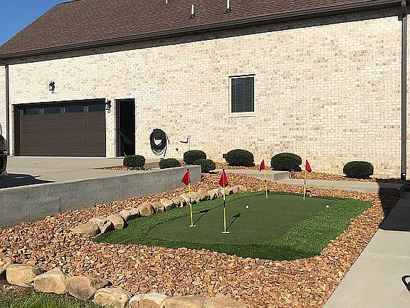 4th image of 3070 Wedgewood Dr
