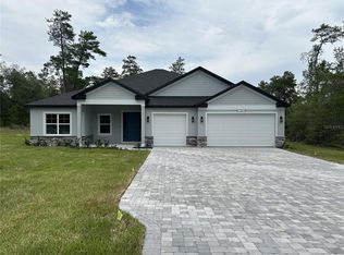 3 Greenpark Blvd, Homosassa, FL 34446