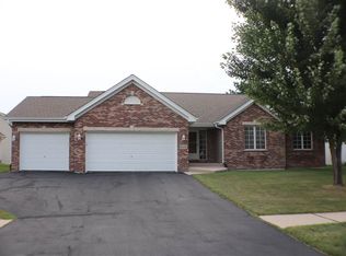 5112 Wil Acre Dr, Loves Park, IL 61111