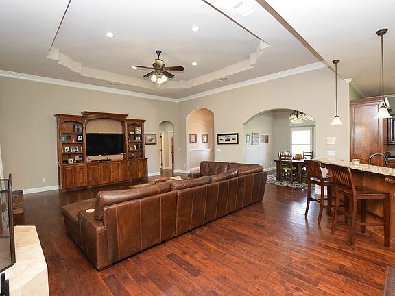 5th image of 4308 Wood Dr