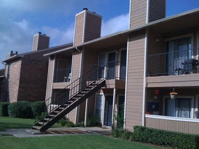 Dove Park Apartments — Photo 9