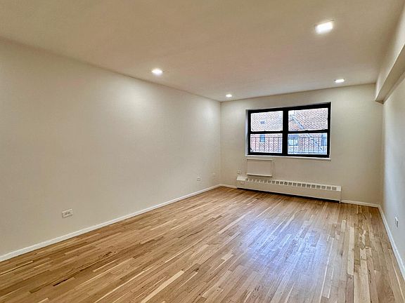 4th image of 14945 Northern Blvd #6M