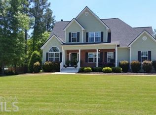181 Elders Mill Estates Dr, Senoia, GA 30276