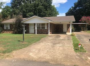 402 N 25th St, Ozark, AR 72949