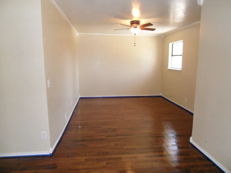 608 Charles Ave — Photo 21
