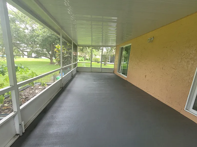 10481 Montpelier Cir — Photo 24