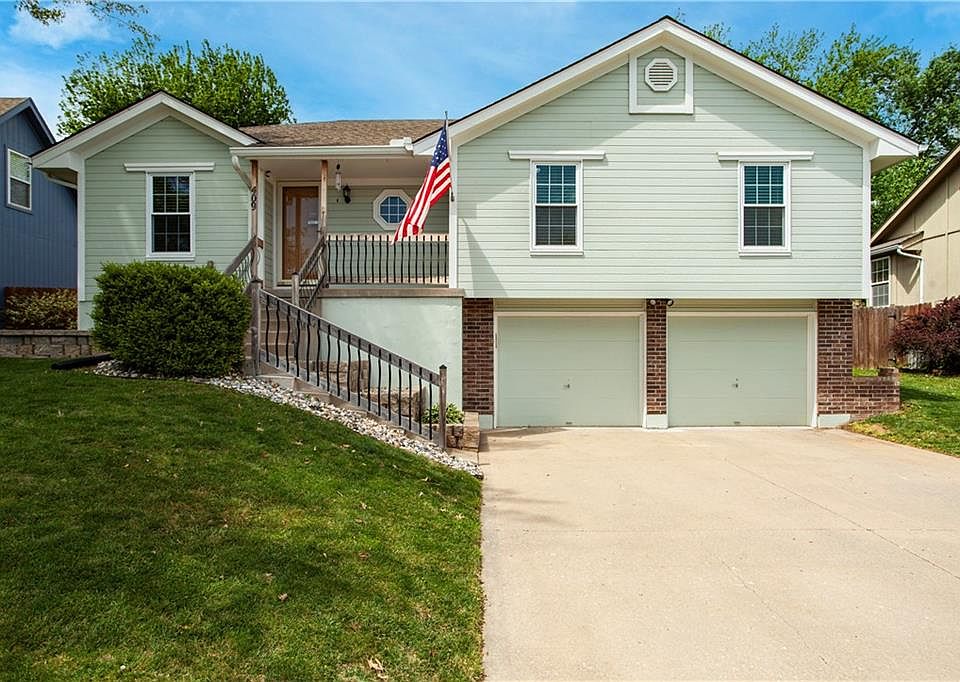 1st image of 409 SE Alger Dr