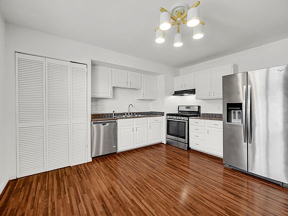 4th image of 369 Riviera Cir
