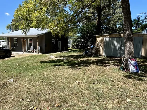 506 Church St, White Bluff, TN 37187