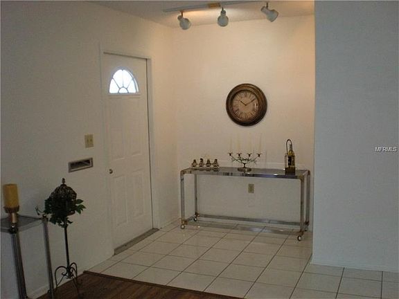 3rd image of 726 Torrey Pines Ave